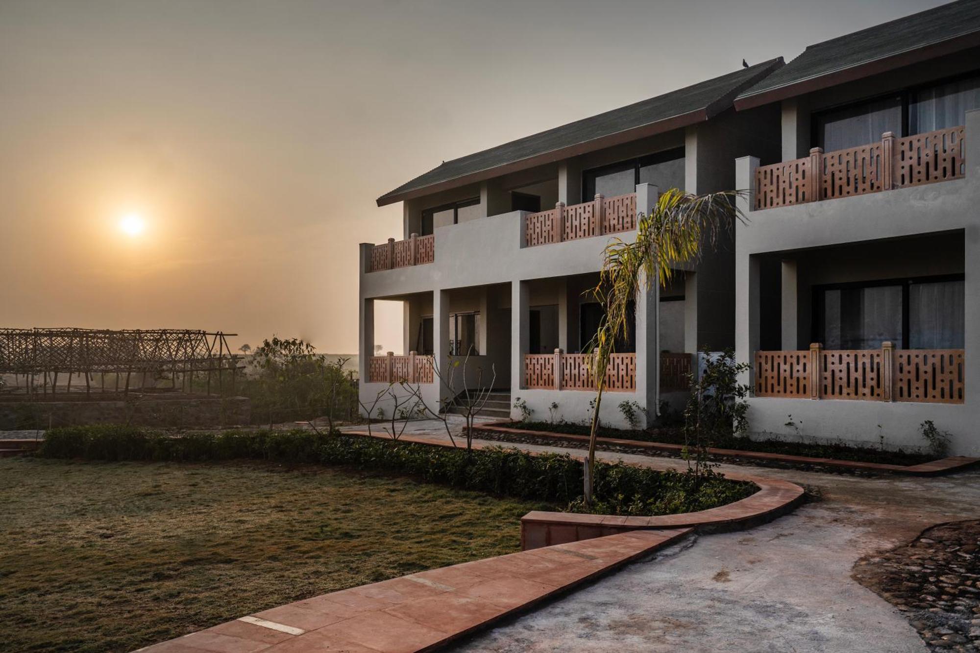 Palpur Fort A Kuno Wildlife Resort, Morawan Sesaipura 外观 照片