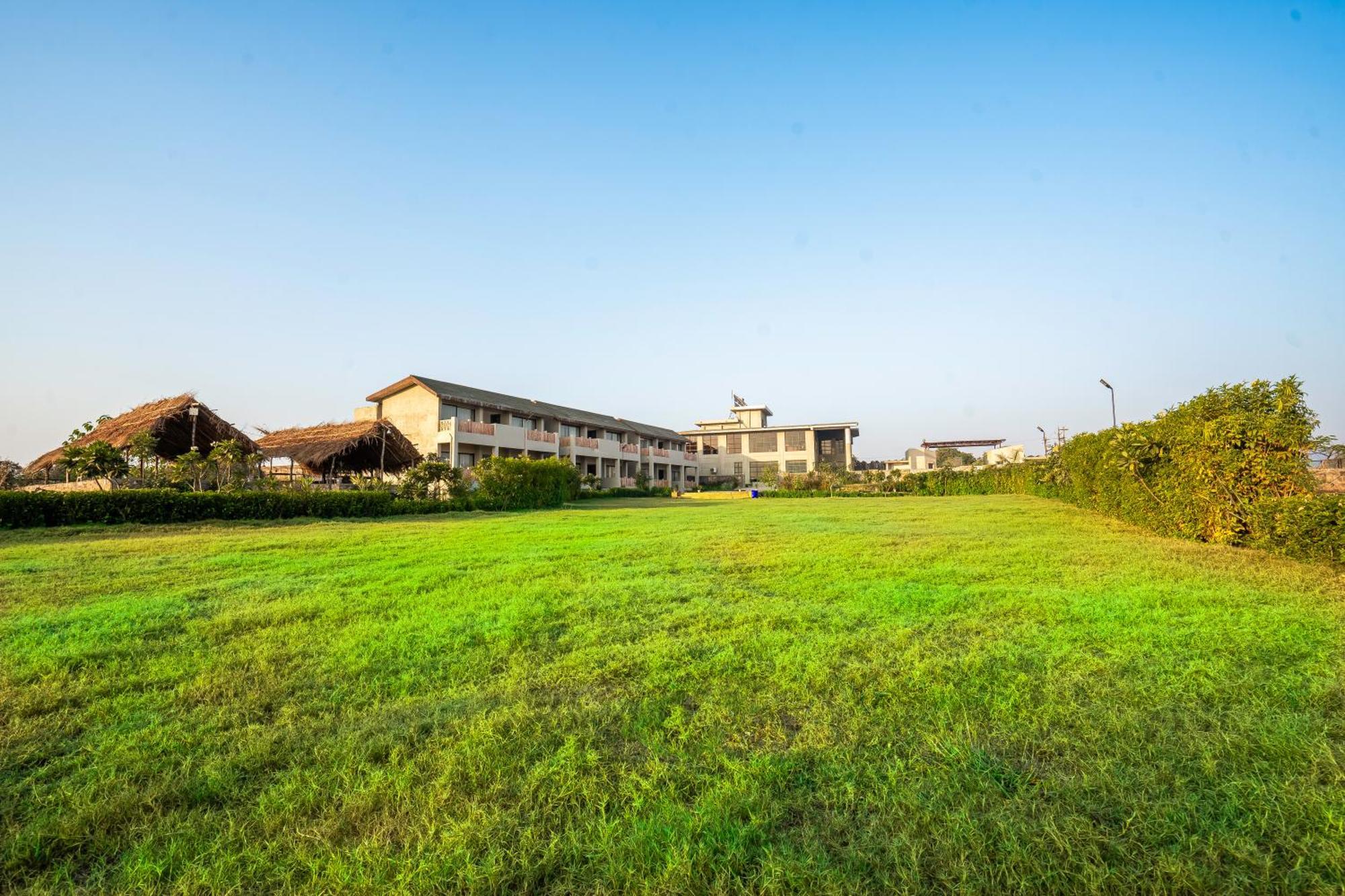 Palpur Fort A Kuno Wildlife Resort, Morawan Sesaipura 外观 照片