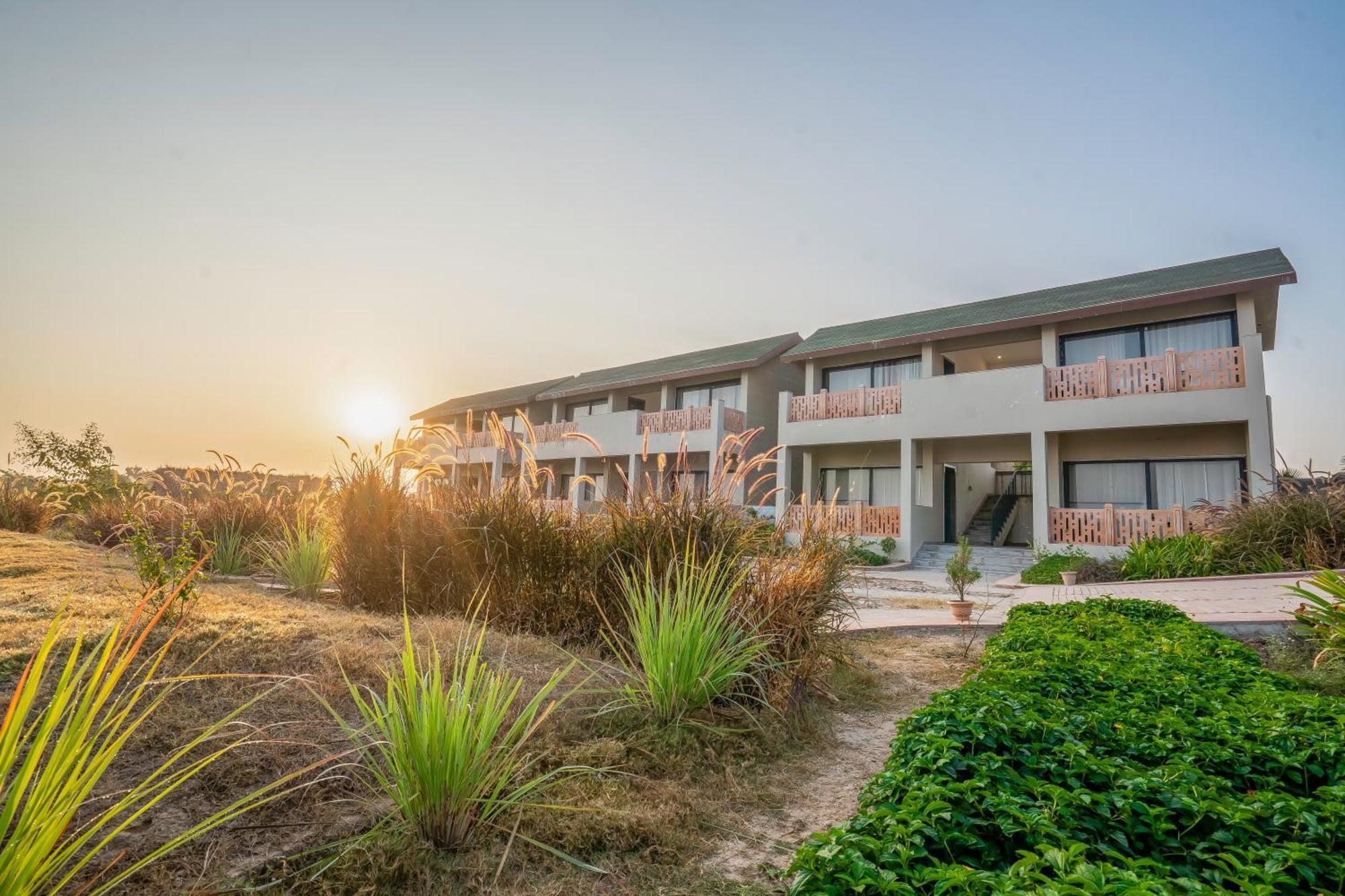 Palpur Fort A Kuno Wildlife Resort, Morawan Sesaipura 外观 照片